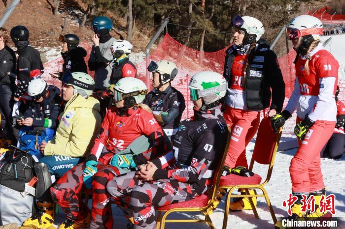 从十四冬到世界杯：中国北方小城借美林谷滑雪