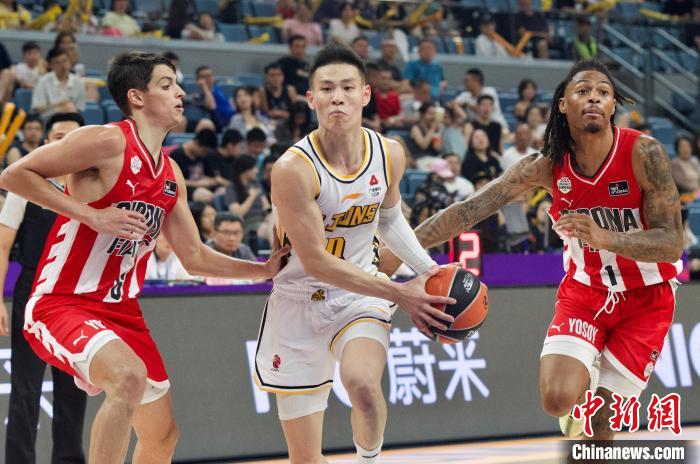 林秉圣首秀惊艳 亮相CBA赛场引关注