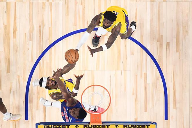 活塞力克湖人终结湖人九连胜 范德比尔特表现引