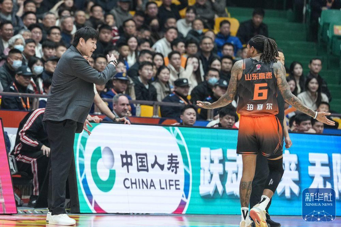 p国足迎战喀麦隆，CBA山东男篮双杀在望p